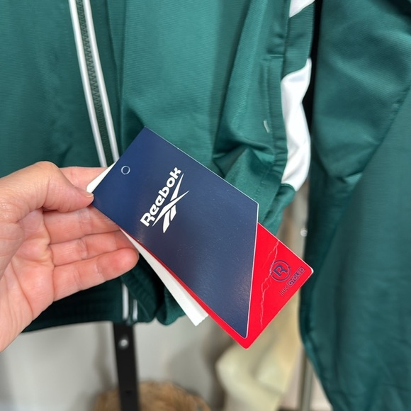 Reebok Women's Black Bomber Jacket Reebok
Women's Logo Tricot Long-Sleeve Track - Picture 4 of 5